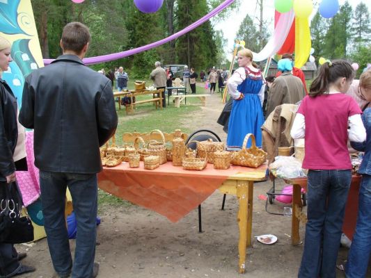 1060 лет посёлку Любытино   
Виктоpия Каталова 

