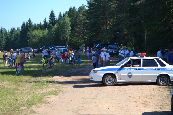 Всё как положено - была и полиция
