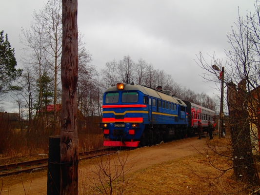 Наш поезд (Окуловка-Любытино-Неболчи)
Автор: Иван Наумов
