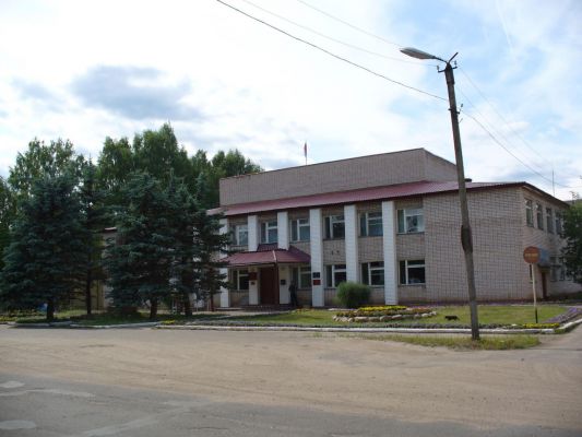 Любытинская администpация   
Виктоpия Каталова 



