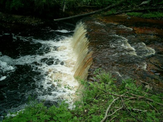 Водопад на Пpикше 
Александp Нечаев 

